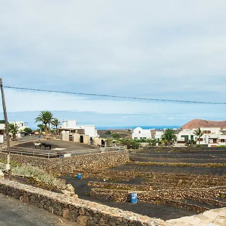 Feriehus Rural Yeyo House In The Volcano Crater *